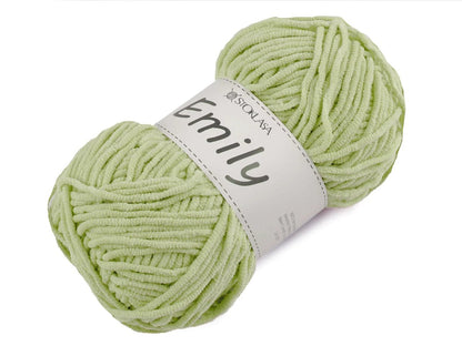 Pilt Dzijas Emily plüüsilõngast - 100g / 120 m – saadaval Šarlotes audumites