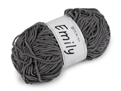 Pilt Dzijas Emilyga – plüüsilõng – 100g / 120 m – saadaval Šarlotes audumi
