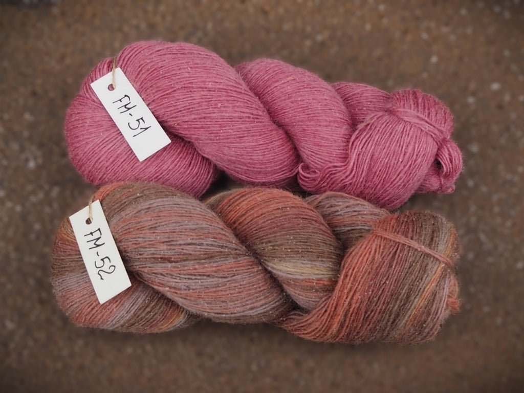 Attēls ar Dzijas Pāces vilnas fabrika 100% Merino - 100 g / 470 m – pieejams Šarlotes audumi