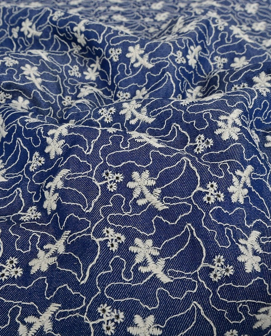 Image of denim fabric with embroidery 180 g/m² – available at Šarlotes Audumi