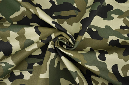 Pilt kamuflaažimustriga džinsekangast – Army Green 275 g/m² – saadaval Šarlotes audumi