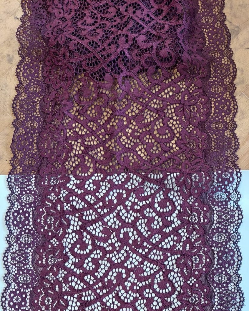 Pilt elastse pitsiga 22 cm-burgundia – saadaval veebis Šarlote kangad