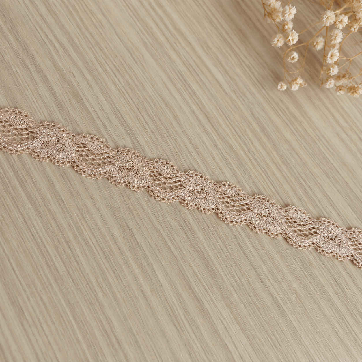 Attēls ar Elastīga mežģīne 2 cm - nude – pieejams Šarlotes audumi