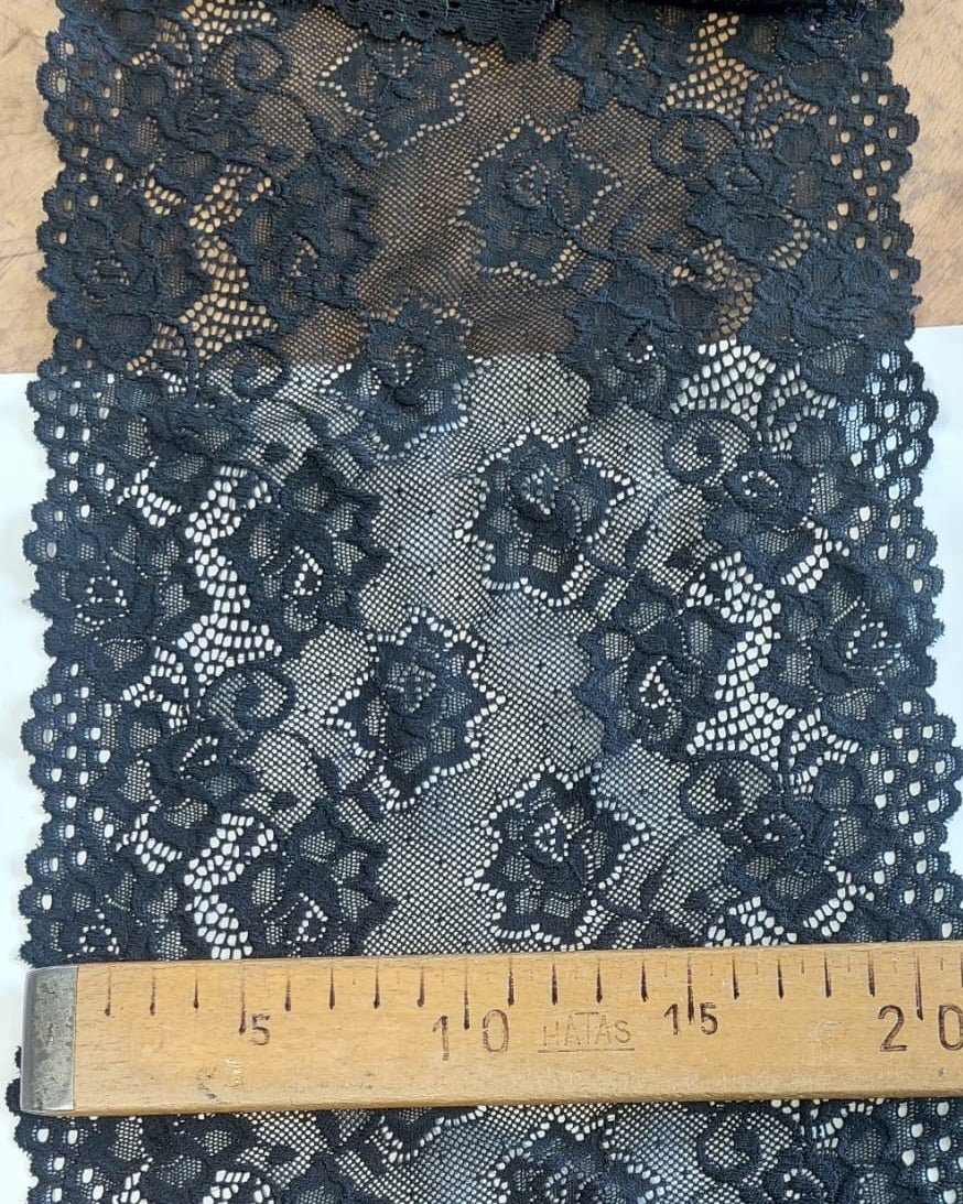 Image with elastic lace 20 cm-midnight black – available online at Charlotte's Fabrics