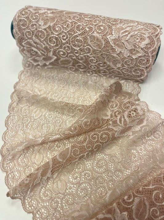 Attēls ar Elastīga ziedu mežģīne 21 cm-nude – pieejams internetā Šarlotes audumi