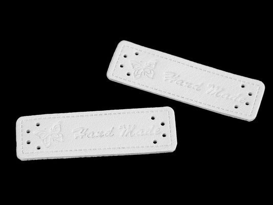 Pilt siltidega „Käsitsi valmistatud”, 15x50 mm, valged – saadaval veebipoes Šarlotes audumi