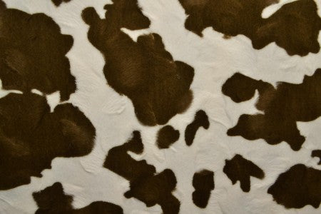 Lehmamustriga kunstkarusnahk – pruun/valge