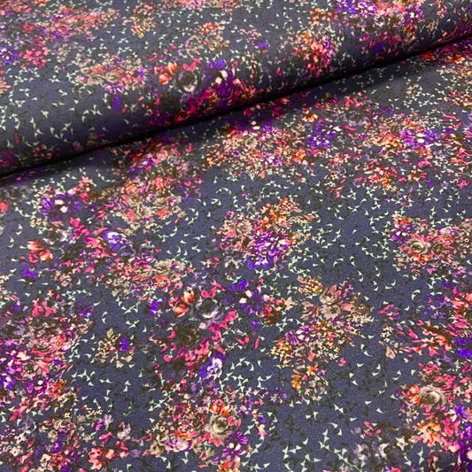 Attēls ar Flanelis(poliamīda) - ziedi 350g/m² – pieejams Šarlotes audumi