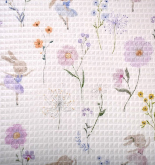 Vafeļaudums-ziedu pļava ar zaķenīti 230 g/m²