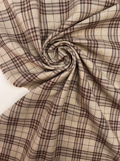 Image of Italian cotton and linen fabric in a beige checked pattern – available online at Šarlotes audumi