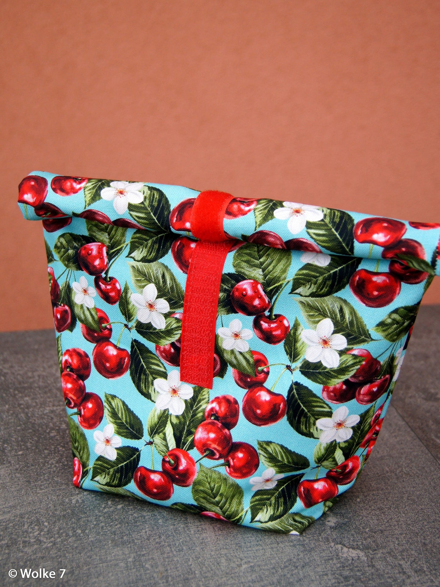 Attēls ar Kanvas audums - ķirši 200 g/m² – pieejams Šarlotes audumi