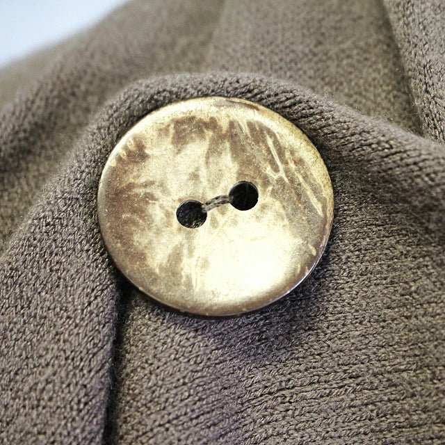 Image of a 15 mm two-hole coconut button – available online at Šarlote fabrics