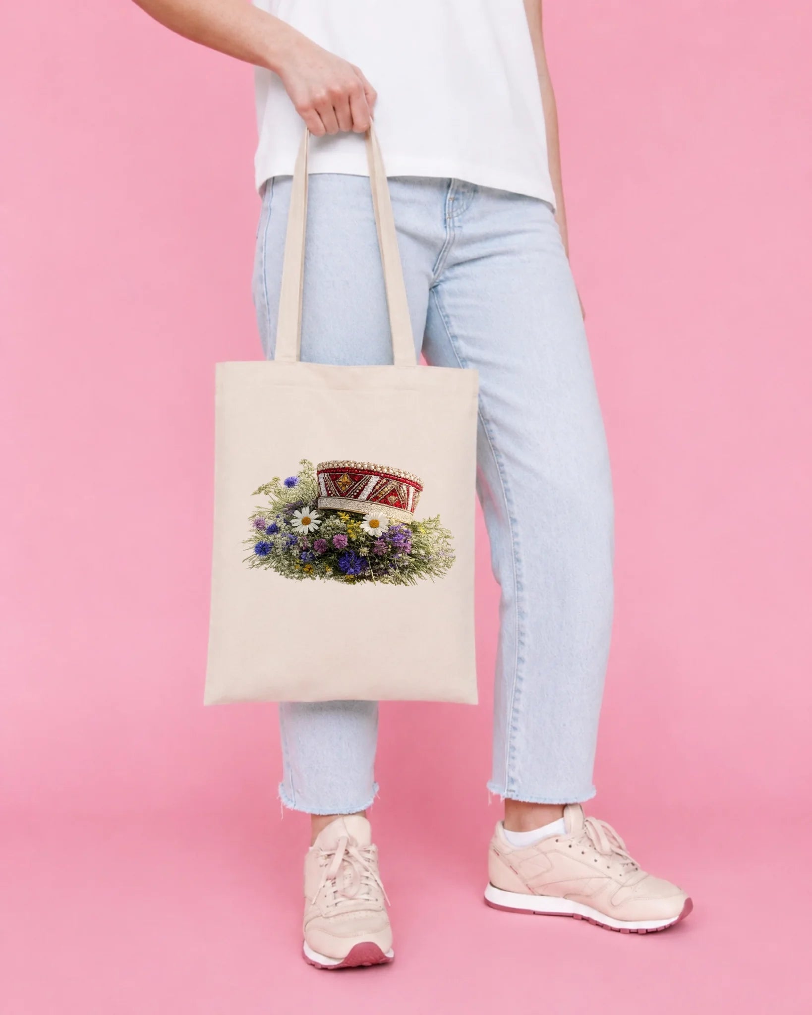 Image of a cotton fabric bag "Kronis" available online at Šarlotes audumi
