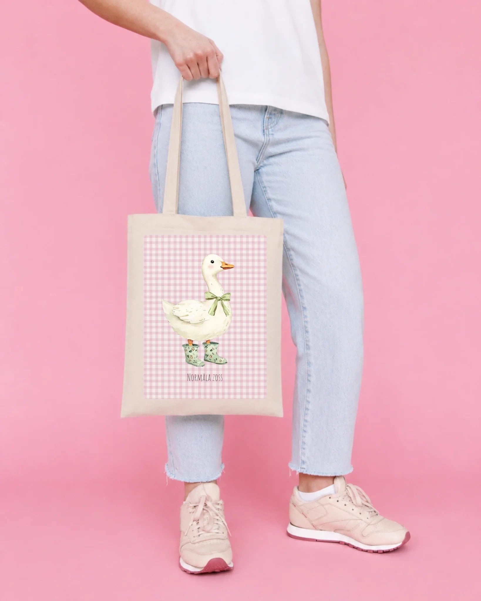 Image of cotton fabric bag "Normal Goose" – available online at Šarlotes audumi