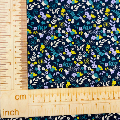 alt
Cotton knit fabric - delicate little flowers on a dark blue background 220 g/m² (GOTS certified)