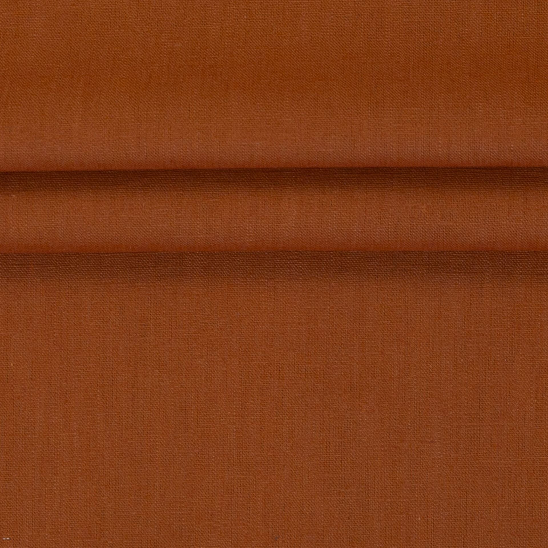 Image de tissu en lin – terre cuite 235 g/m² – disponible chez Šarlotes audumi