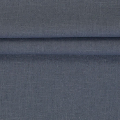 Image de tissu en lin bleu-gris 235 g/m² – disponible chez Šarlotes audumi
