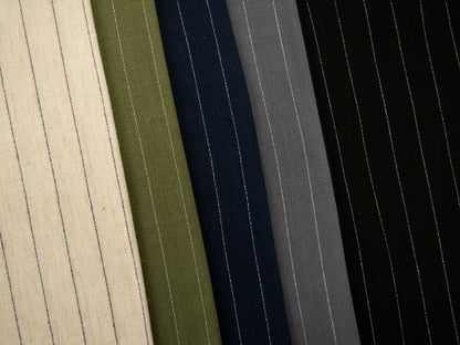 Lin avec viscose - rayures sur fond noir 200 g/m²