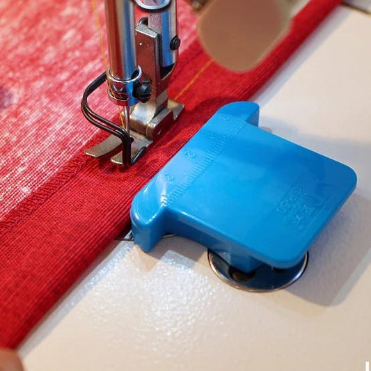 Image with Magnetic sewing assistant in pink – available at Charlotte's Fabrics