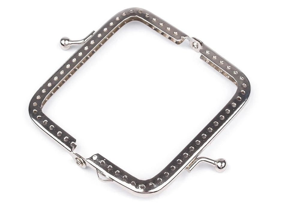 Attēls ar Metāla maciņa rāmis piešūšanai 7.5 × 8 cm – pieejams Šarlotes audumi