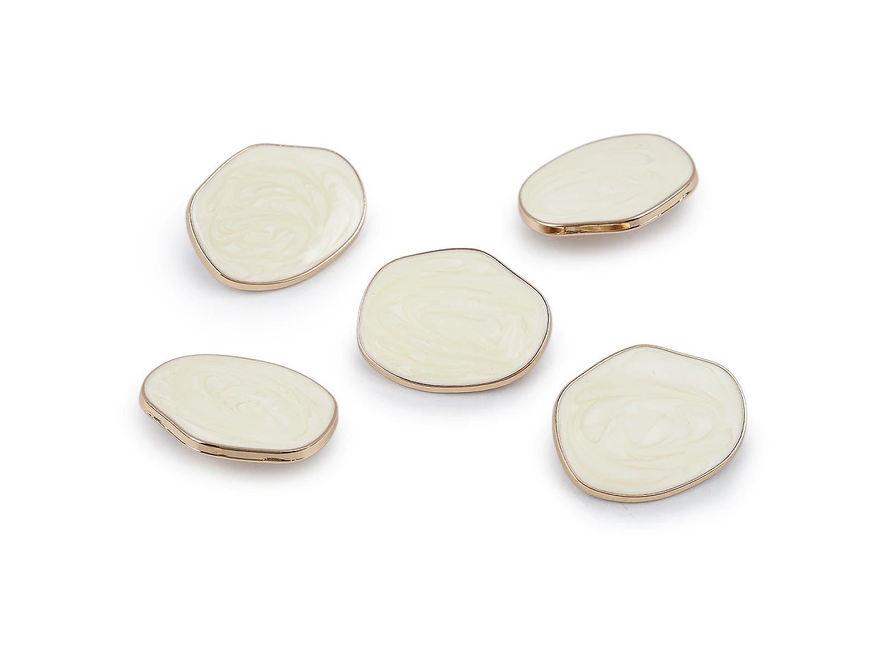 Image with metal shank buttons – available at Charlotte's Fabrics