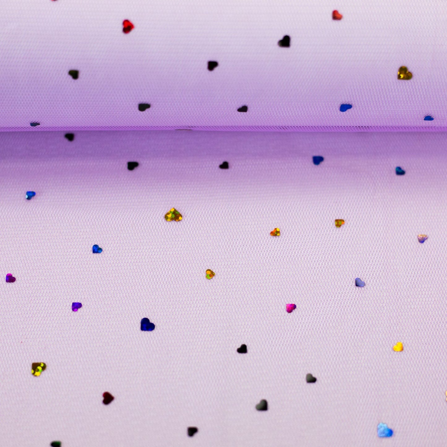 Attēls ar Mīksts tills ar sirsniņām uz lillā fona 40 g/m² – pieejams Šarlotes audumi