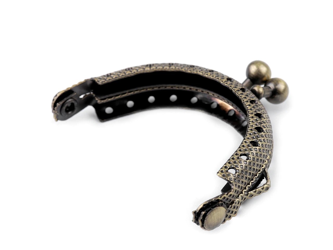 Attēls ar Mini metāla maciņa rāmis piešūšanai, 5,5 × 8 cm - vintage misiņa tonis – pieejams Šarlotes audumi