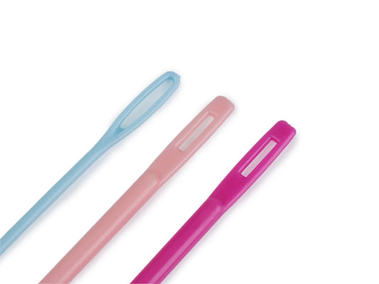 Attēls ar Plastmasas adatas ar liektu galu, 3 gab. (dažādi izmēri) – pieejams Šarlotes audumi