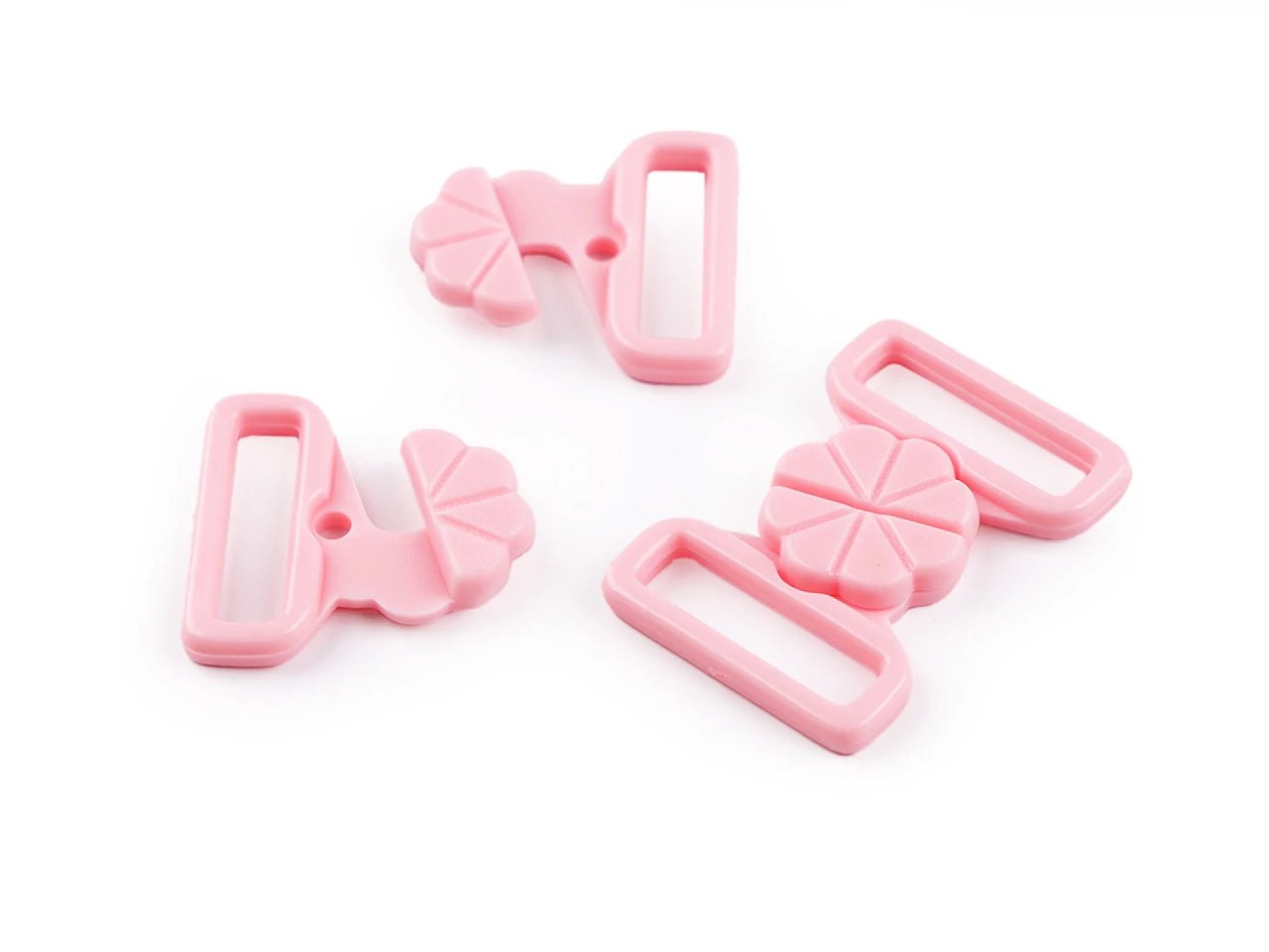 Image de fermoirs en plastique pour maillots de bain – 17 mm, 5 paires – disponible chez Šarlotes audumi