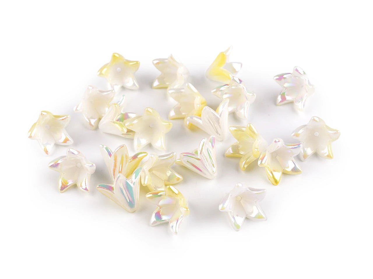 Pilt plastmassist pärlitest lille kujul, pärlmutterefektiga 12×16 mm, 20 tk – saadaval Šarlote audumid