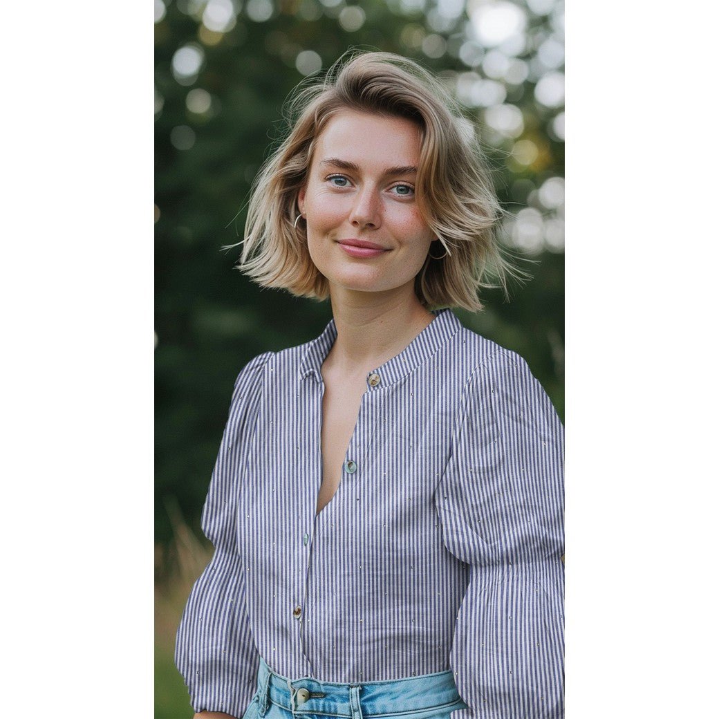 Attēls ar Premium 100% kokvilnas audums - līnijas ar kristāliem 115 g/m² – pieejams Šarlotes audumi