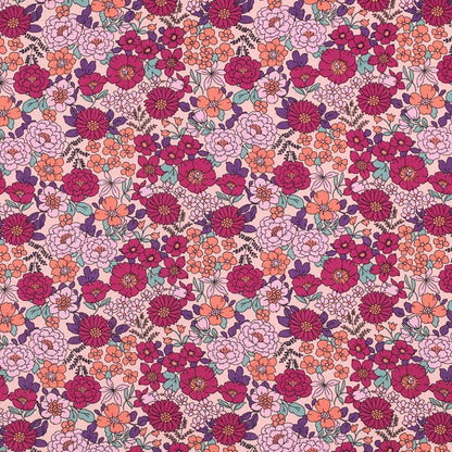 Image of premium 100% cotton fabric with pink floral motif 110 g/m² – available at Šarlotes audumi