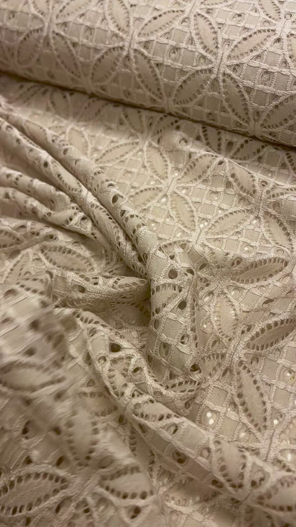 Lace fabric - light sand tone 150 g/m²