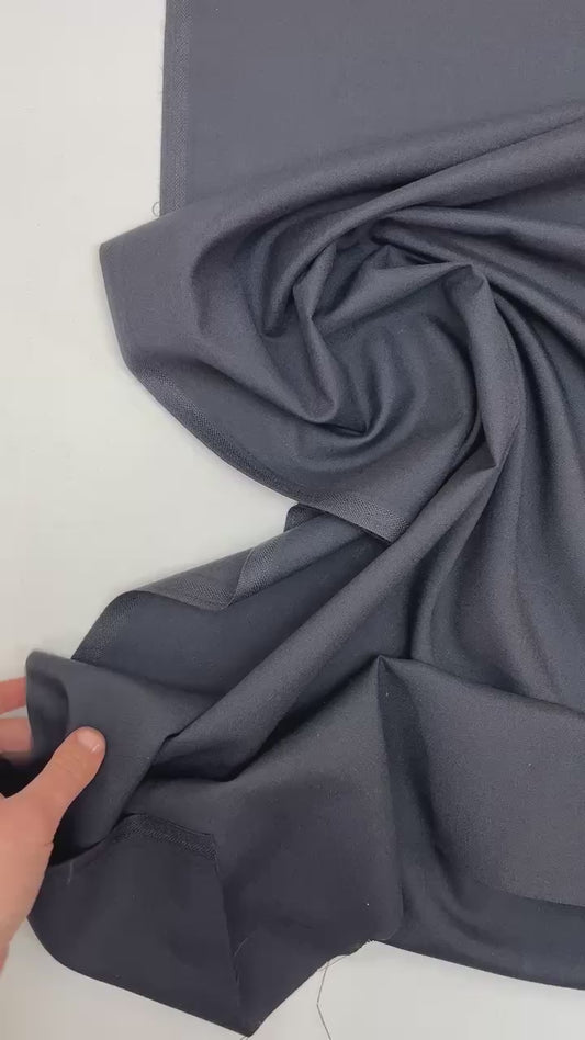 Italian dress and blouse fabric | 57% wool | 43% polyester | 155 g/m² | 147 cm | Dark blue