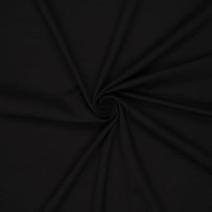 Image d'un tissu en maille Punta di Roma noir 320 g/m², disponible chez Šarlotes audumi