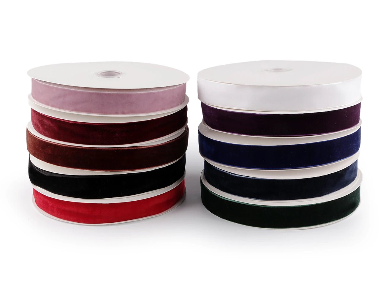 Attēls ar Samta lente 25 mm - balta – pieejams Šarlotes audumi