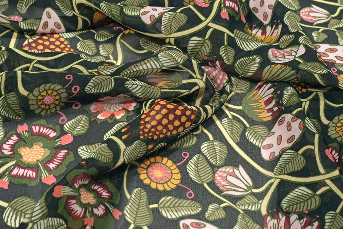 Attēls ar Šifons - ziedi ar zaļām stīgām| 150 cm | 65 g/m² – pieejams Šarlotes audumi