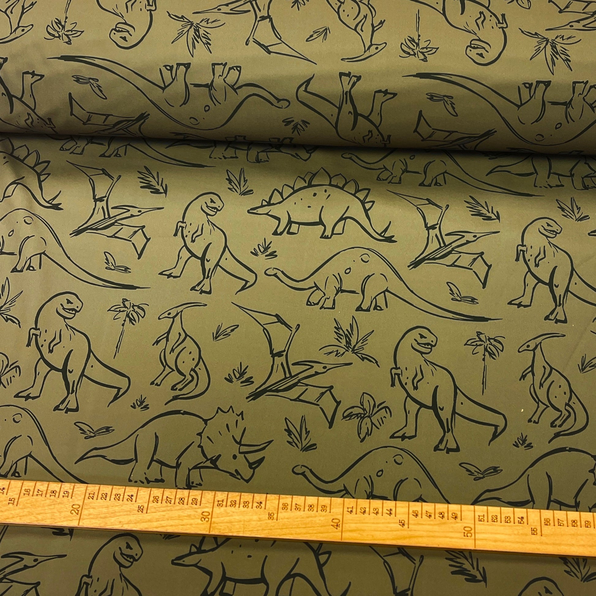 Pilt Softshell-kangast – dino 310 g/m² – saadaval Šarlotes audumites