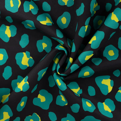 Attēls ar Softshell audums - zaļais leopards 310 g/m² – pieejams Šarlotes audumi