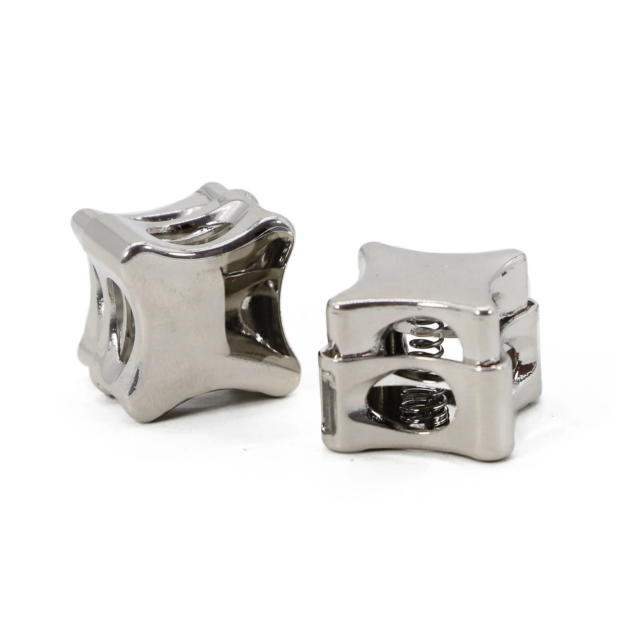 Metallist nöörikinnitus 14 × 17 mm, 10 tk