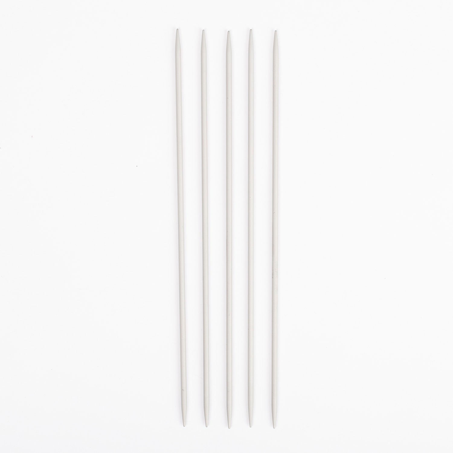 Attēls ar Zeķu adāmadatas DROPS basic – alumīnija (20 cm) | 2,0 - 5,0 mm – pieejams Šarlotes audumi