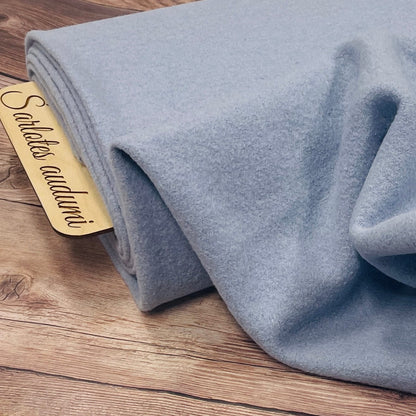 100% wool fabric - light blue 385 g/m²